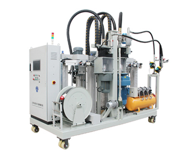 合模結(jié)構(gòu)混膠機(jī)