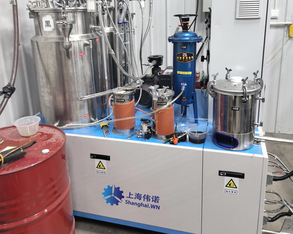 聚氨酯拉擠混膠機在客戶現(xiàn)場安裝調(diào)試中